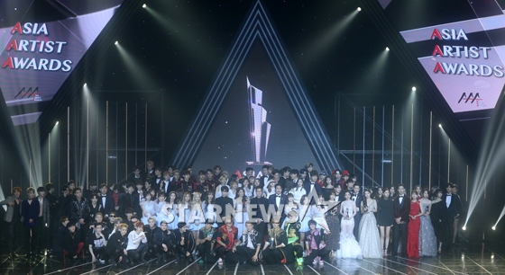 포토]'2016 아시아 아티스트 어워즈(AAA)를 빛낸 모든 아티스트' | 스타뉴스