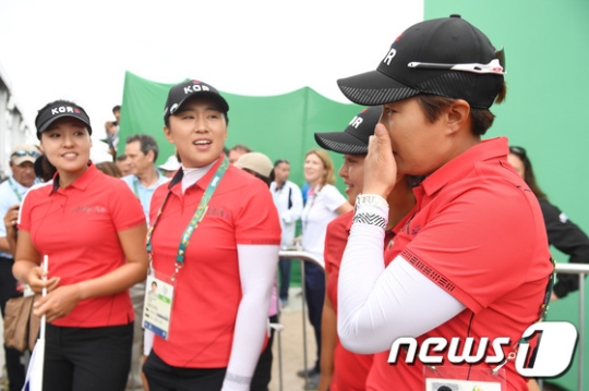 박세리(오른쪽) 여자 골프 대표팀 감독. /사진=뉴스1