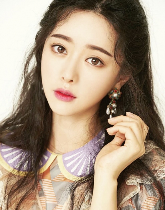 홍수아 