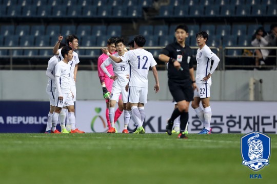 실점 후 아쉬워하고 있는 한국 U-20 대표팀. /사진=대한축구협회 제공