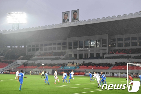 김일성경기장에서 열린 한국-인도전 모습. /사진=평양 사진공동취재단(뉴스1)