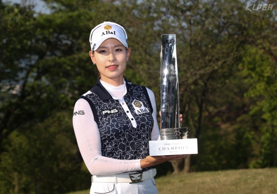 김자영. /사진=KLPGA<br /><br />
<br /><br />
