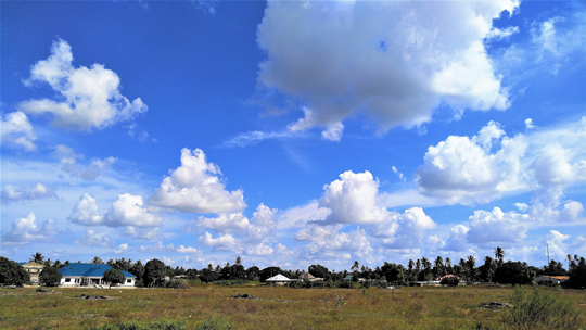 탄자니아의 그림같은 하늘.