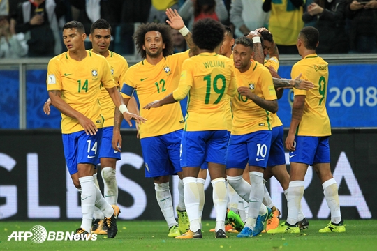 세계랭킹 1위에 올라있는 브라질 축구 대표팀. /AFPBBNews=뉴스1