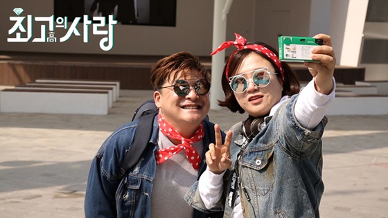 윤정수(왼쪽)와 김숙/사진제공=JTBC
