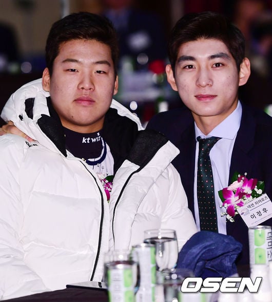 강백호(좌)와 이정후(우).<br /><br />
<br /><br />
