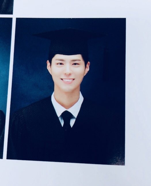박보검 졸업사진/사진=인터넷 커뮤니티