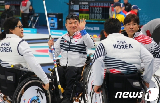 한국 휠체어 컬링 대표팀 /사진=뉴스1<br /><br />
<br /><br />
