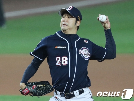 두산 장원준 /사진=뉴스1<br /><br />
<br /><br />
