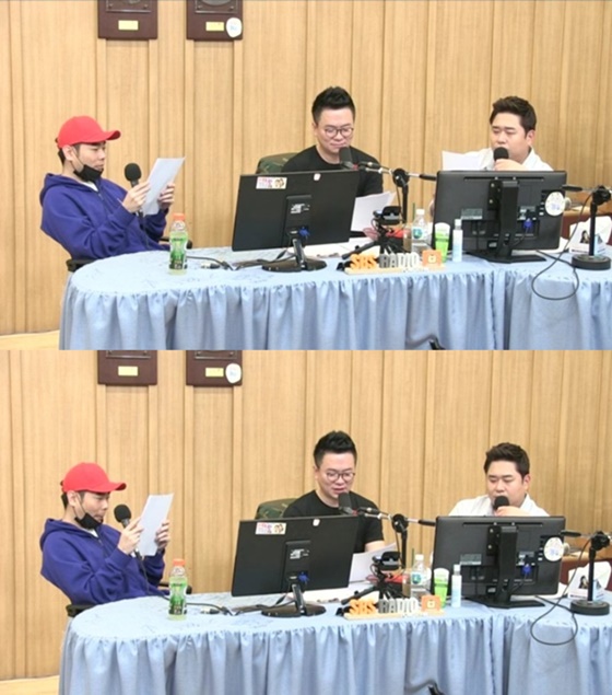 (왼쪽부터) 가수 뮤지, 컬투 김태균, 코미디언 문세윤/사진=SBS 파워FM \'두시탈출 컬투쇼\' 보이는 라디오 방송화면