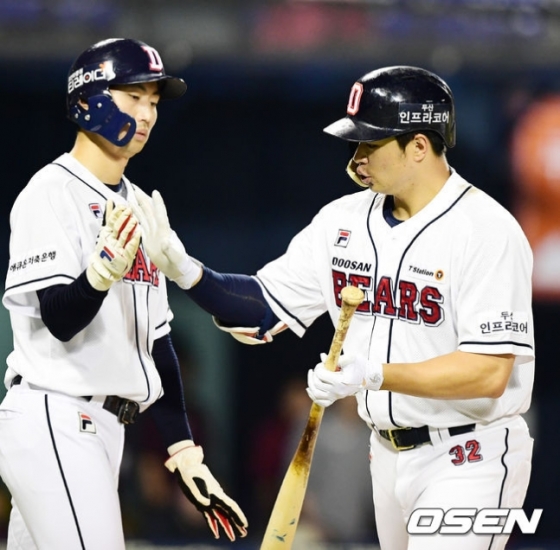시즌 24호 홈런을 포함해 3타점을 만든 김재환.