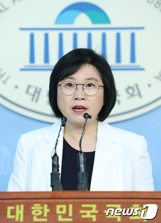 더불어민주당 김현 대변인이 이채익 자유한국당 의원의 발언에 대해 비판했다. /사진=뉴스1