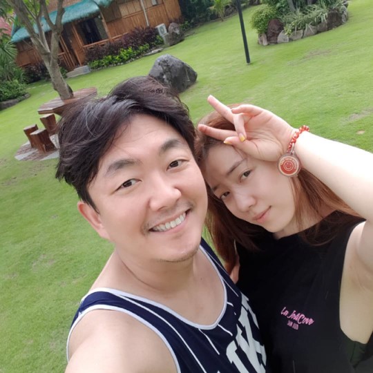 엘제이(사진 왼쪽)와 류화영/사진=엘제이 인스타그램