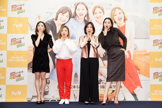 tvN \'주말사용설명서\'의 이세영, 김숙, 라미란, 장윤주(사진 맨 왼쪽부터 오른쪽으로)/사진제공=tvN