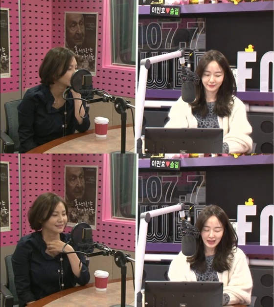 영화 감독으로 데뷔한 배우 추상미(왼쪽), 박선영 아나운서 /사진=SBS 라디오 파워FM '박선영의 씨네타운' 보는 라디오 방송화면 캡처
