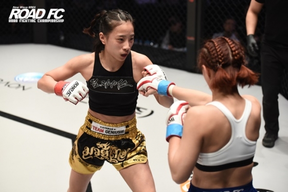 심유리(왼쪽).  /사진=로드FC