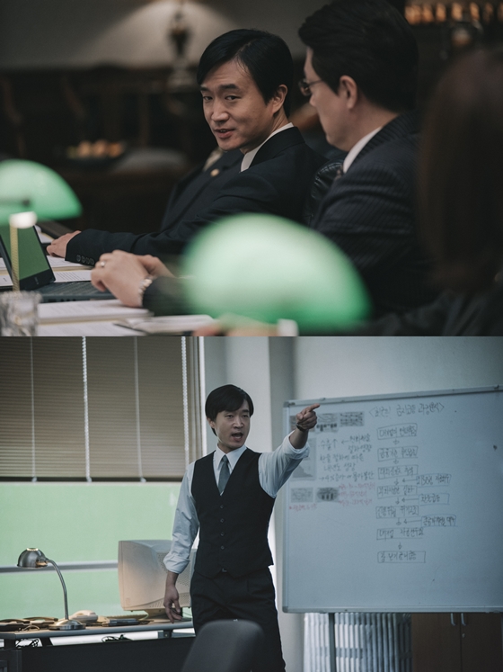 국가부도의 날' 조우진, '내부자들' 넘는 강렬함 - 스타뉴스 국가부도의 날' 조우진, '내부자들' 넘는 강렬함 - 스타뉴스