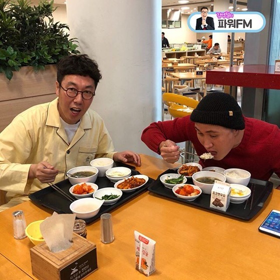 개그맨 윤성호(오른쪽), 김영철 /사진=윤성호 인스타그램