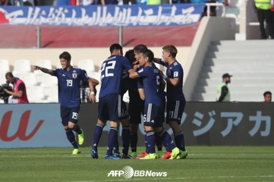 일본 대표팀이 사우디전에서 선제골을 넣은 뒤 기뻐하고 있다. /AFPBBNews=뉴스1