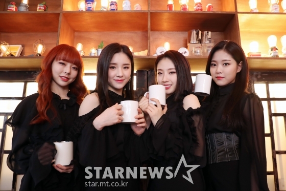 이달의 소녀 1/3 비비, 희진, 하슬, 현진(왼쪽부터)/사진=임성균 기자