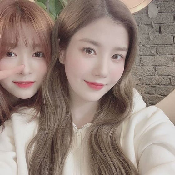 아이즈원 권은비X김민주, 예쁨이 두배 되는 투샷 - 스타뉴스 아이즈원 권은비X김민주, 예쁨이 두배 되는 투샷 - 스타뉴스