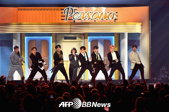 방탄소년단과 할시 / 사진=AFPBBNews뉴스1