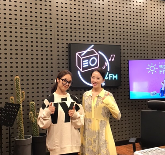 김보라와 박은영 아나운서./사진=KBS 쿨FM \'박은영의 FM대행진\' 공식 인스타그램 캡처