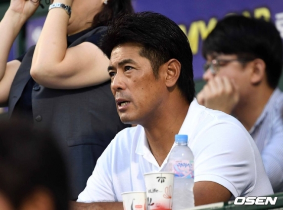 지난 3일 대전 한화생명이글스파크를 찾은 이나바 아쓰노리 일본 대표팀 감독.