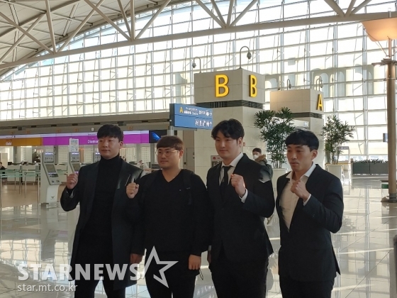 오주원, 이지영, 박병호, 박정음(왼쪽부터)이 30일 인천국제공항을 통해 전지훈련에 나섰다. /사진=한동훈 기자