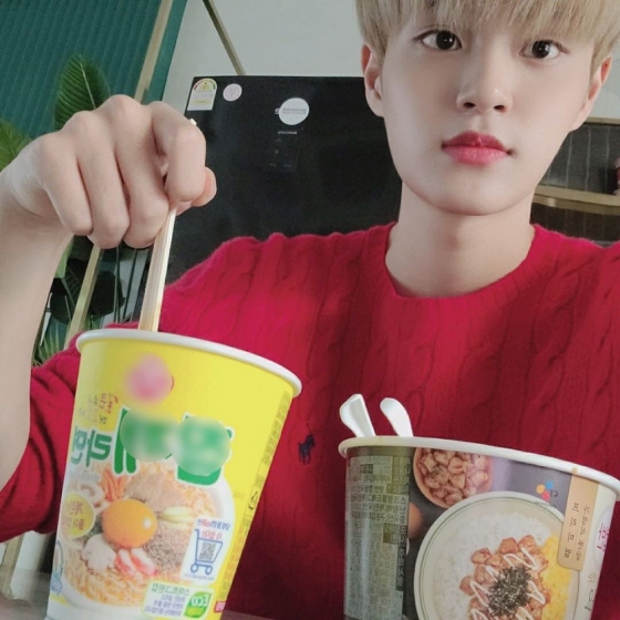 /사진=AB6IX 인스타그램 (이대휘)