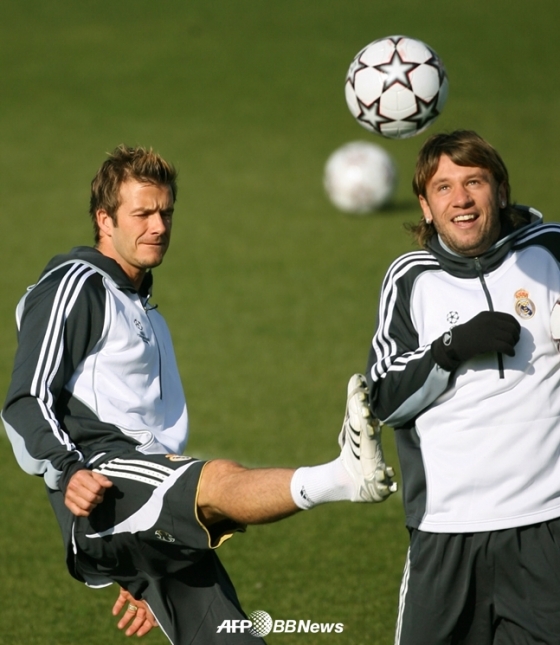 레알 마드리드 시절의 베컴(왼쪽)과 카사노./AFPBBNews=뉴스1