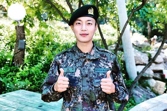 /사진=윤두준 인스타그램