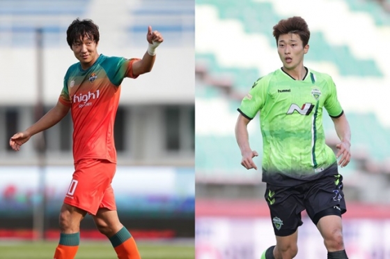 강원 고무열(왼쪽)-전북 조규성. /사진=한국프로축구연맹