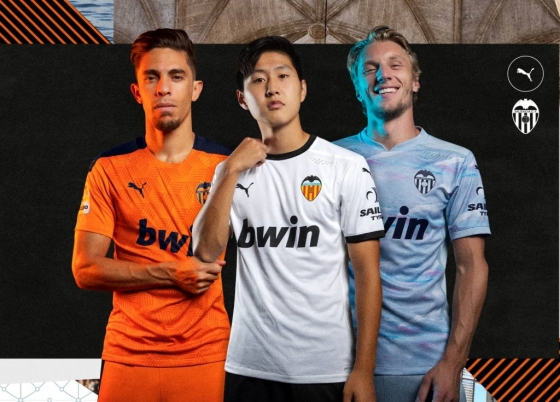 새 시즌 유니폼 모델로 등장한 이강인(가운데) /사진=발렌시아 공식 홈페이지
