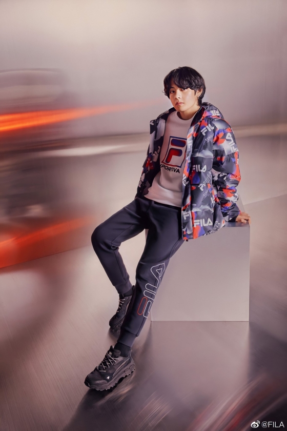 방탄소년단 뷔(BTS V) /사진=휠라 웨이보(FILA Weibo)