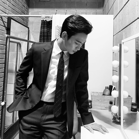배우 김수현/사진=김수현 인스타그램