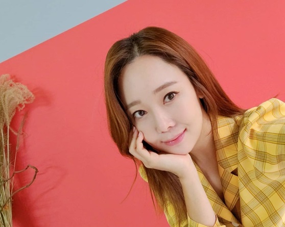 [韩星]苏有珍阳光般的微笑,"会有很多好事发生的"