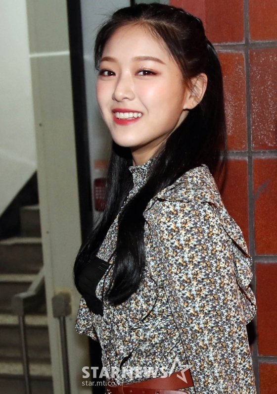 이달의소녀 현진 '아름다운 미소로 인사' [☆포토] - 스타뉴스