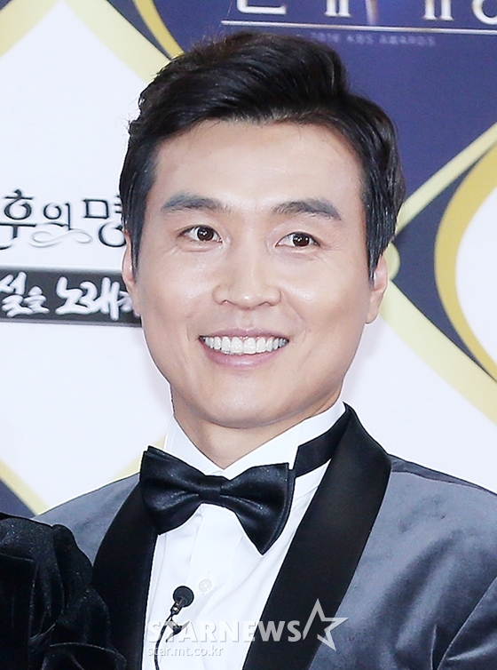 전 축구 선수 이동국이 JTBC '뭉쳐야 쏜다'에 출연을 확정했다./사진=김휘선 기자