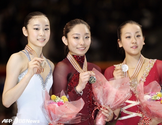 왼쪽부터 2007년 세계선수권 당시의 김연아, 안도 미키, 아사다 마오. /AFPBBNews=뉴스1