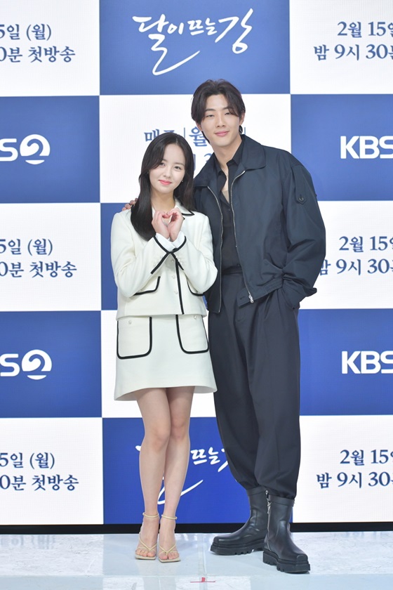 배우 김소현(왼쪽)과 지수 /사진제공=KBS 