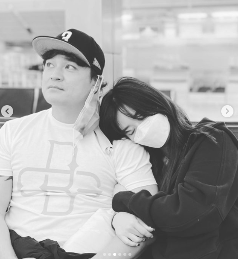 추신수 아내 하원미씨가 25일(한국시간) 개인 SNS를 통해 공항서 이별하는 사진을 올렸다. /사진=하원미 인스타그램