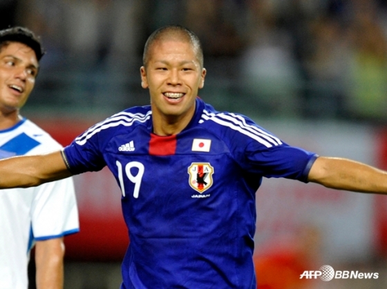 2010년 9월 과테말라와 평가전에서 득점을 기록한 모리모토가 기뻐하고 있다. /AFPBBNews=뉴스1