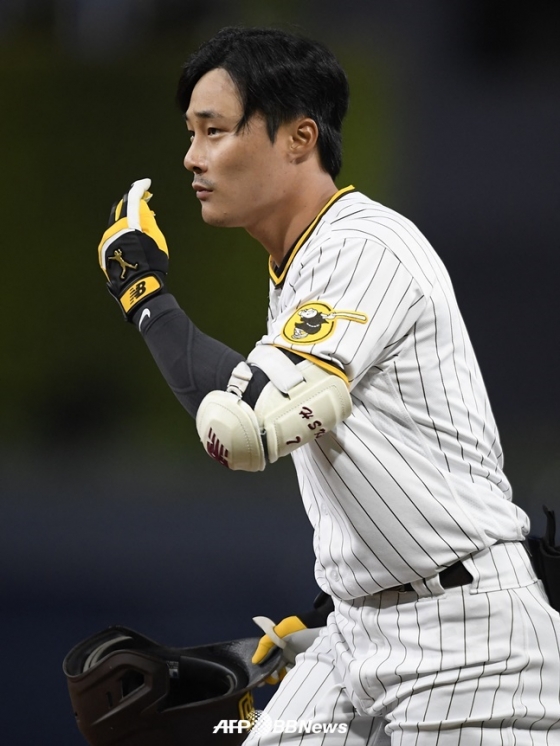 빅 리그 데뷔 첫 홈런을 날린 샌디에이고 김하성. /AFPBBNews=뉴스1