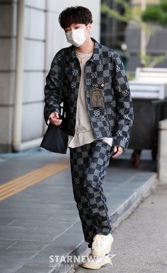 LOUIS VUITTON x NIGO Giant Damier Waves Monogram Denim Jacket