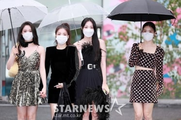 브레이브걸스 '빗속의 미녀들'