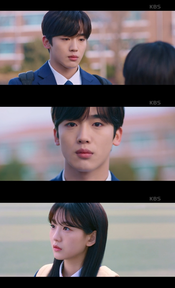 KBS 2TV 수목드라마 &#039;학교 2021&#039;에서 공기준 역 김요한, 진지원 역 조이현./사진=KBS 2TV 수목드라마 &#039;학교 2021&#039; 10회 방송 화면 캡처