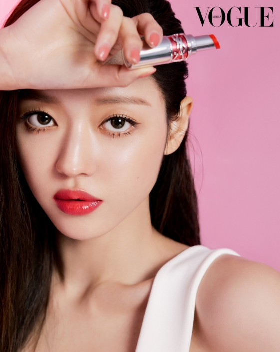 /사진제공=보그 코리아 / 입생로랑 뷰티