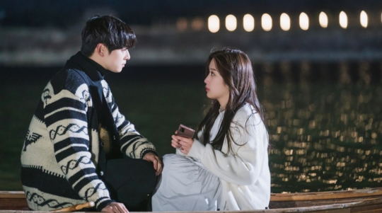 배우 차은우, 문가영 /사진제공=tvN