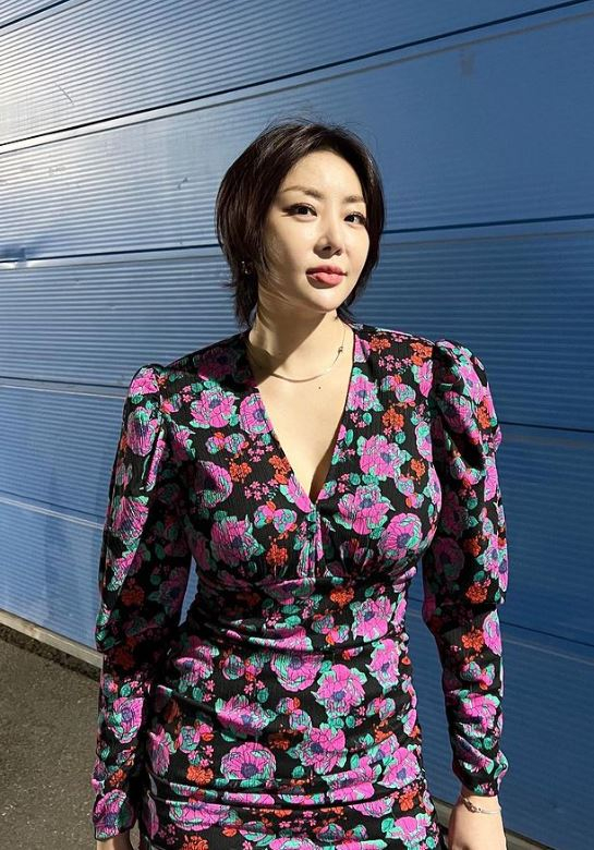 브아걸 나르샤, 우월한 글래머 인증 브아걸 나르샤, 우월한 글래머 인증